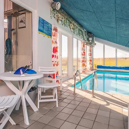 10 Person In 에벨토프트