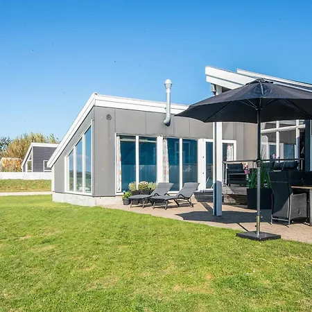 5 Star In Holiday home