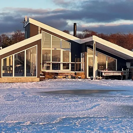 10 person holiday home in Ebeltoft Vakantiehuis *