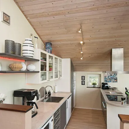 10 person holiday home in Ebeltoft Vakantiehuis